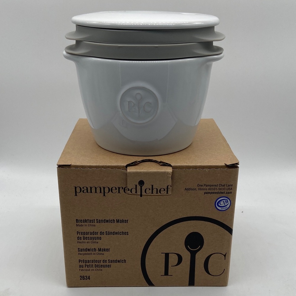 Pampered Chef Breakfast Sandwich Maker *New*